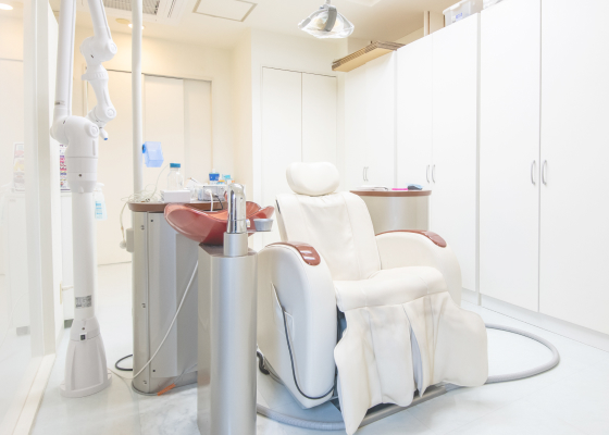 プライバシーに配慮された完全個室。お子さま連れでの来院も可能です。